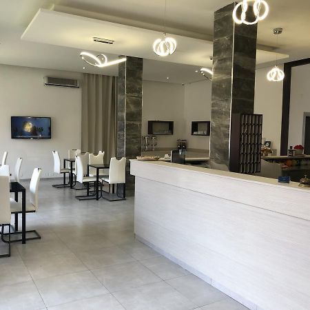 קולניו Hotel Frejus מראה חיצוני תמונה