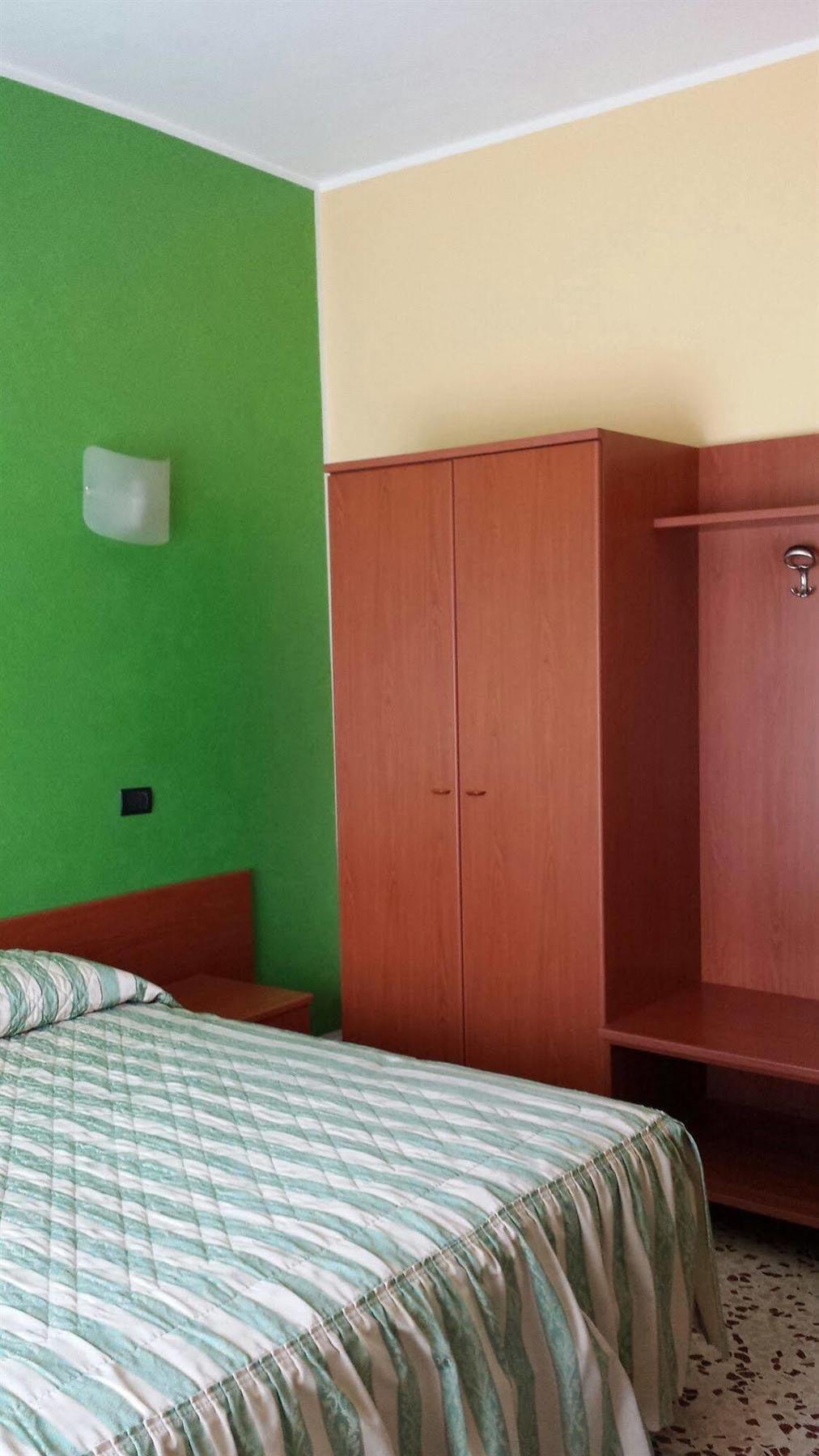 קולניו Hotel Frejus מראה חיצוני תמונה