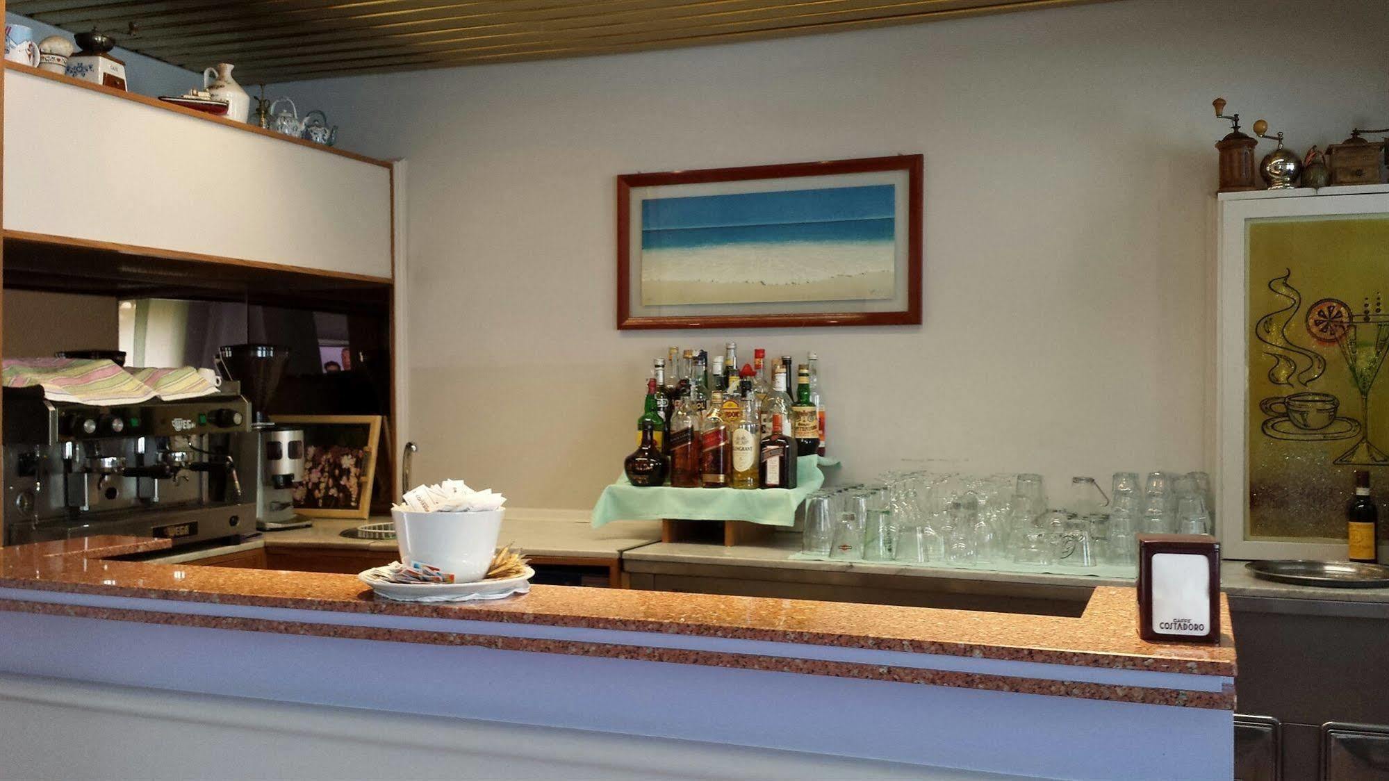 קולניו Hotel Frejus מראה חיצוני תמונה
