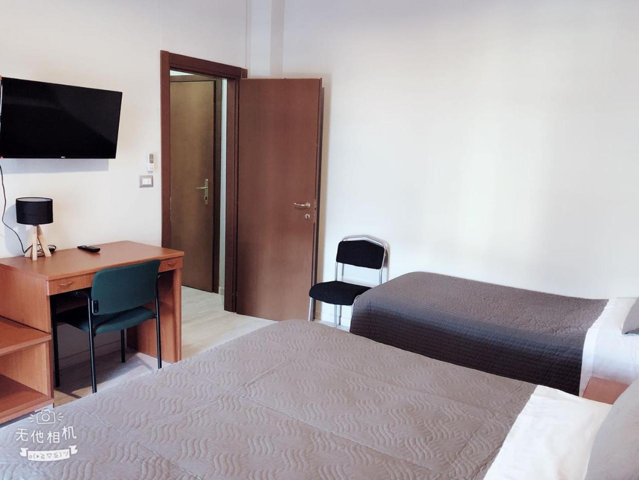 קולניו Hotel Frejus מראה חיצוני תמונה